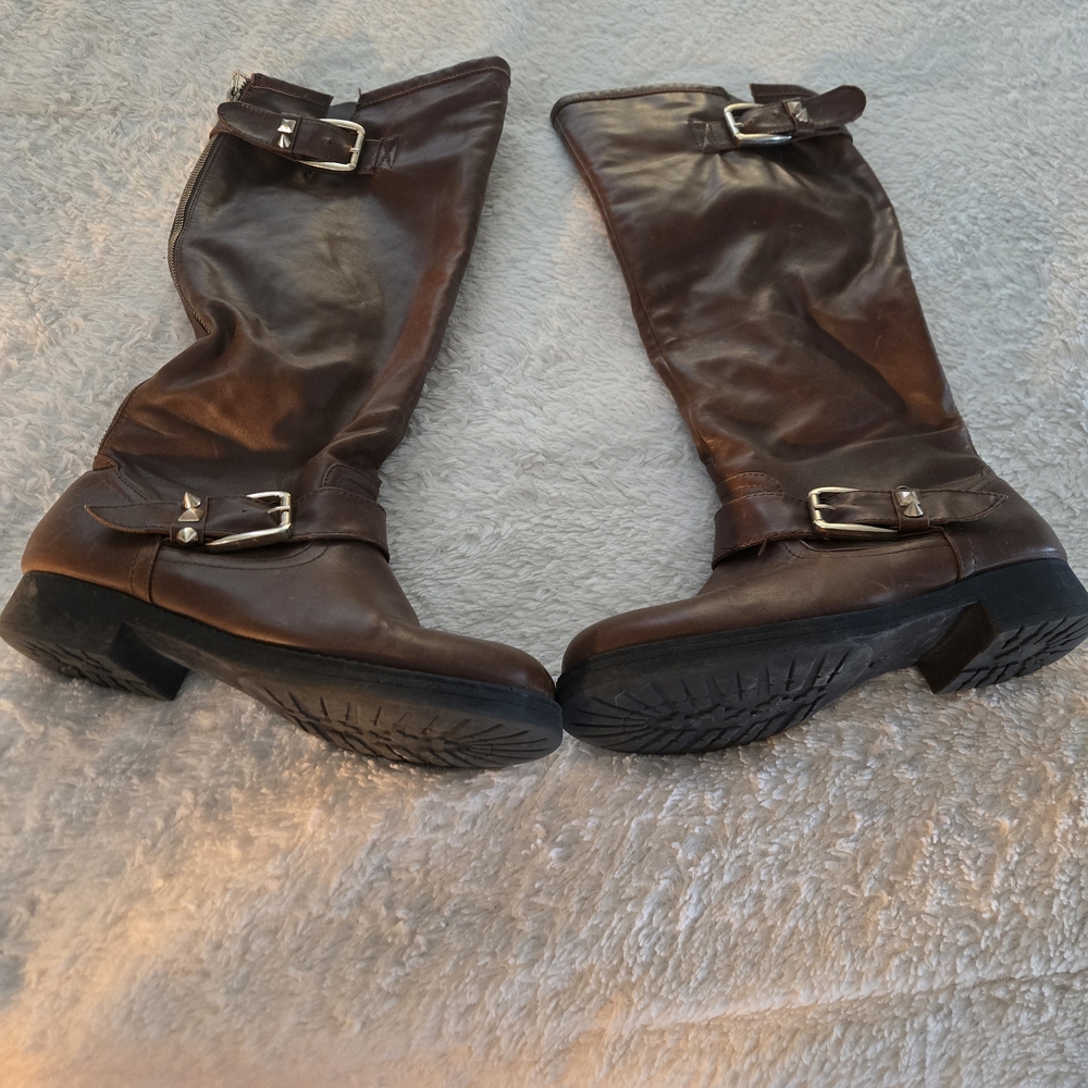Ash Brown Heeled Boots